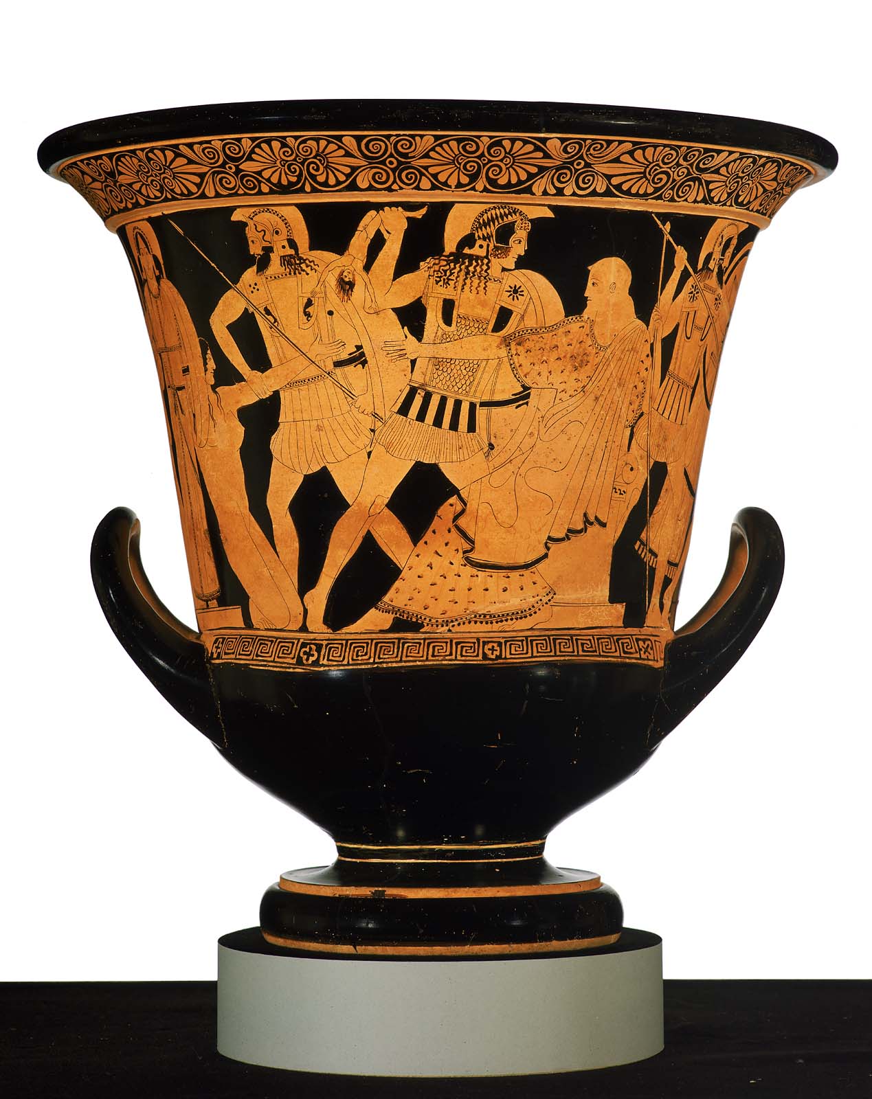 Calyx krater (com cenas da queda de Tróia) Grécia, período clássico (470–460 aC)